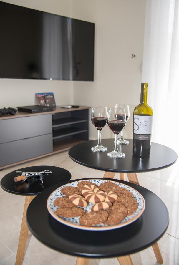Center Manolia Dream 3 Bedroom Apartment 100M Away From The Beach Chania  Exteriér fotografie